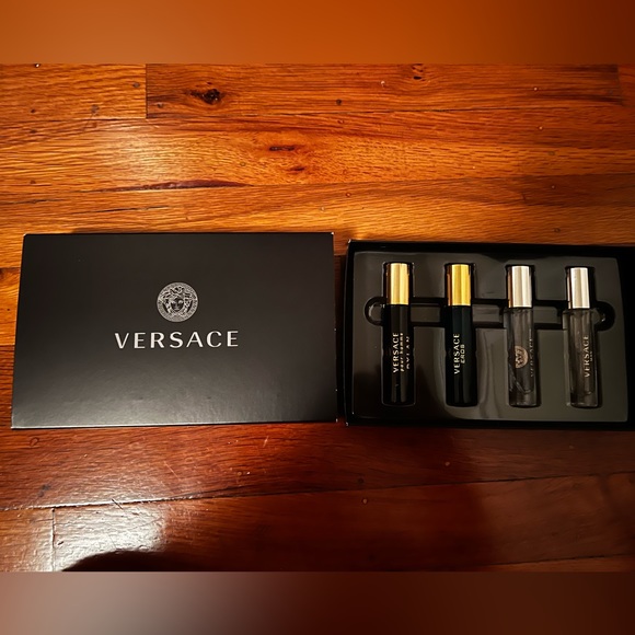 Versace Mens Travel Spray Gift Set (Set of 4) 5ML - Picture 1 of 2